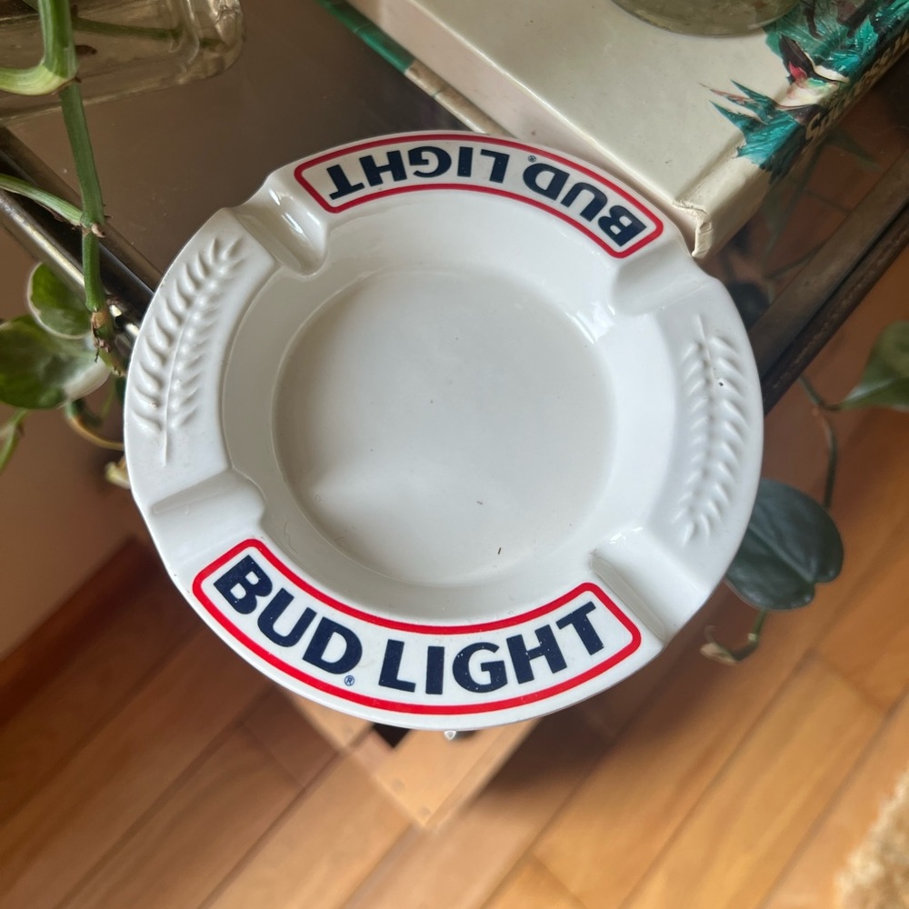 VINTAGE BUD LIGHT ASH TRAY